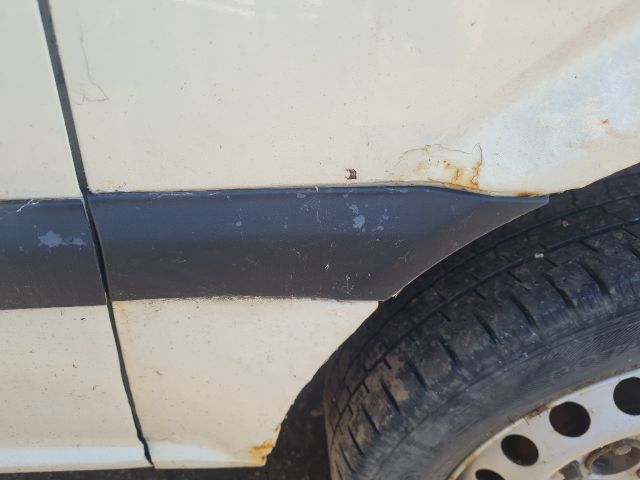 bontott MERCEDES-BENZ VITO Bal hátsó Sárvédő Díszléc