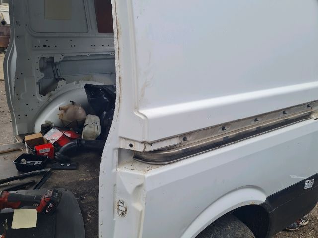 bontott MERCEDES-BENZ VITO Bal hátsó Sárvédő