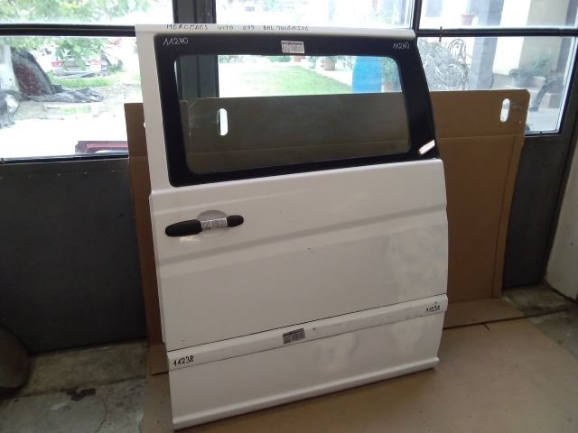 bontott MERCEDES-BENZ VITO Bal Tolóajtó (Üres lemez)