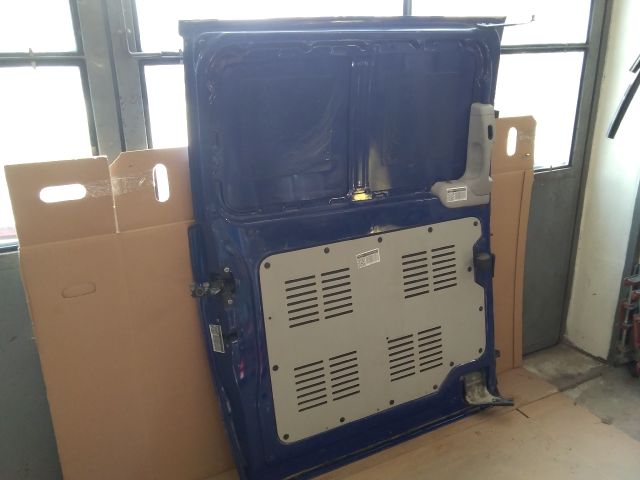 bontott MERCEDES-BENZ VITO Bal Tolóajtó (Üres lemez)