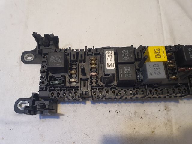 bontott MERCEDES-BENZ VITO Biztosítéktábla Csomagtér