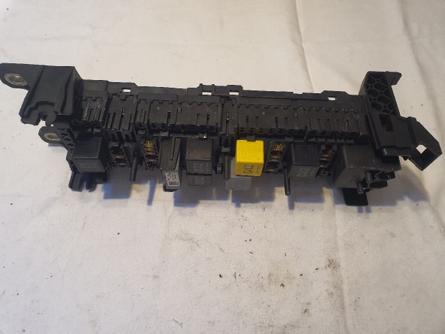 bontott MERCEDES-BENZ VITO Biztosítéktábla Csomagtér