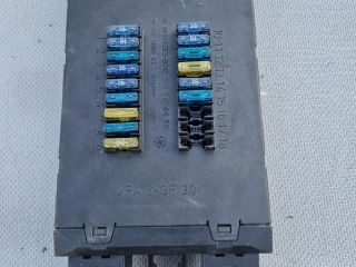 bontott MERCEDES-BENZ VITO Biztosítéktábla Utastér