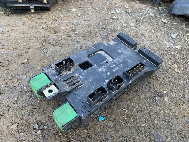 bontott MERCEDES-BENZ VITO Biztosítéktábla Utastér