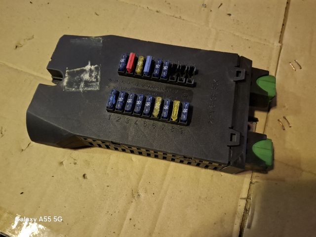 bontott MERCEDES-BENZ VITO Biztosítéktábla Utastér