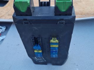 bontott MERCEDES-BENZ VITO Biztosítéktábla Utastér