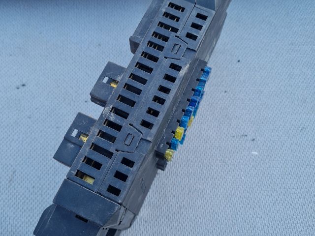 bontott MERCEDES-BENZ VITO Biztosítéktábla Utastér