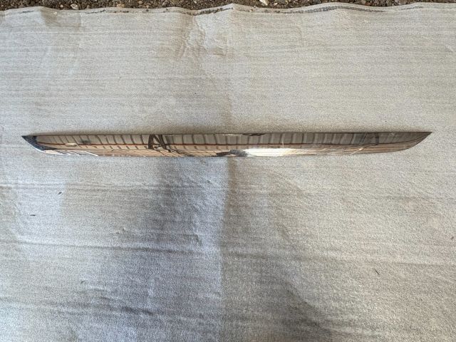 bontott MERCEDES-BENZ VITO Csomagtérajtó Díszléc