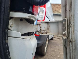 bontott MERCEDES-BENZ VITO Csomagtérajtó Jobb Zsanér