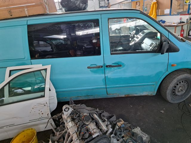 bontott MERCEDES-BENZ VITO Csomagtérajtó (Részeivel)