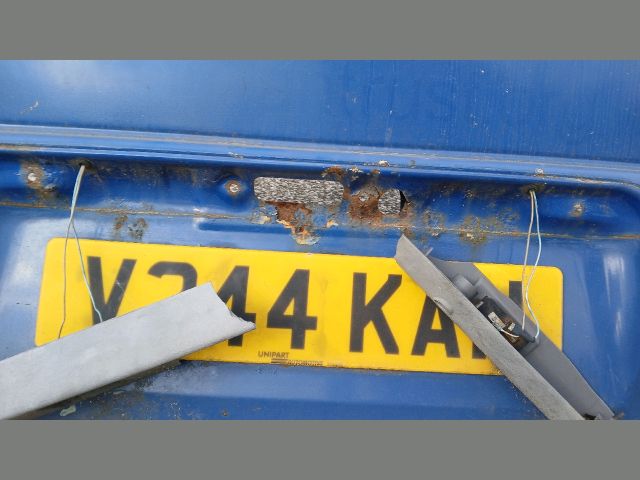 bontott MERCEDES-BENZ VITO Csomagtérajtó (Részeivel)