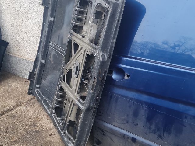 bontott MERCEDES-BENZ VITO Csomagtérajtó (Üres lemez)