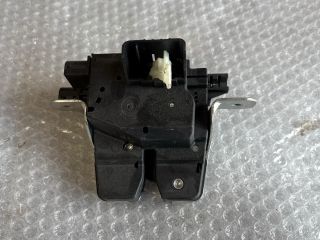 bontott MERCEDES-BENZ VITO Csomagtérajtó Zárszerkezet