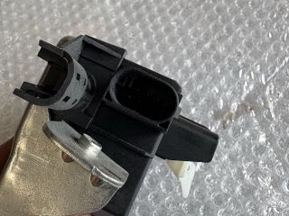 bontott MERCEDES-BENZ VITO Csomagtérajtó Zárszerkezet