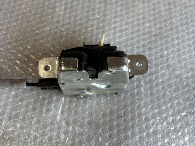 bontott MERCEDES-BENZ VITO Csomagtérajtó Zárszerkezet