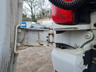 bontott MERCEDES-BENZ VITO Csomagtérajtó Zsanér