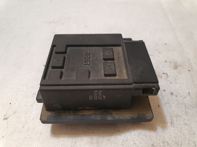 bontott MERCEDES-BENZ VITO Előtét Ellenállás Fűtőmotor