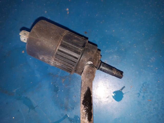 bontott MERCEDES-BENZ VITO Első Ablakmosó Szivattyú