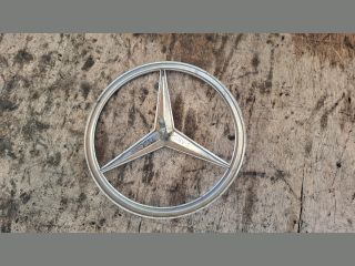 bontott MERCEDES-BENZ VITO Első Embléma