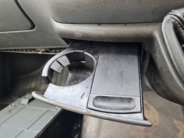 bontott MERCEDES-BENZ VITO Első Hamutartó