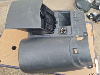 bontott MERCEDES-BENZ VITO Első Hamutartó