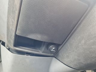 bontott MERCEDES-BENZ VITO Első Hamutartó