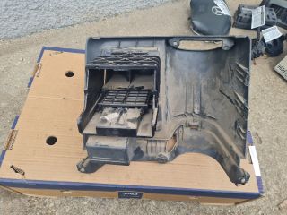 bontott MERCEDES-BENZ VITO Első Hamutartó