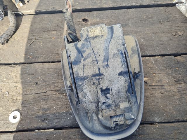 bontott MERCEDES-BENZ VITO Első Hamutartó