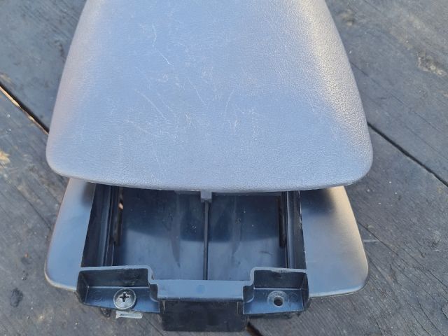 bontott MERCEDES-BENZ VITO Első Hamutartó