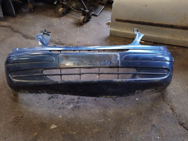 bontott MERCEDES-BENZ VITO Első Lökhárító (Részeivel)