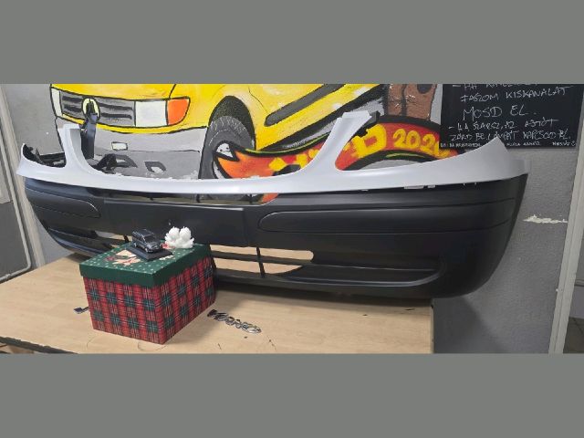 bontott MERCEDES-BENZ VITO Első Lökhárító (Részeivel)