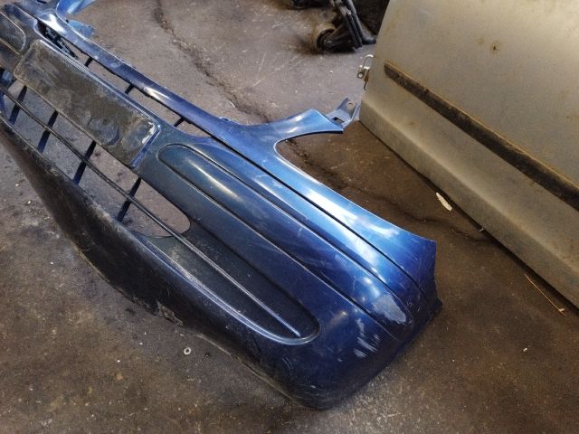 bontott MERCEDES-BENZ VITO Első Lökhárító (Részeivel)