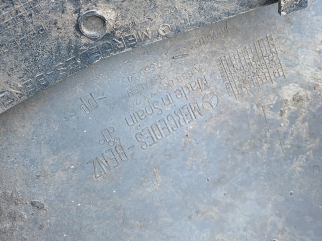 bontott MERCEDES-BENZ VITO Első Lökhárító (Részeivel)