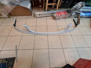 bontott MERCEDES-BENZ VITO Első Lökhárító Tartó Felső