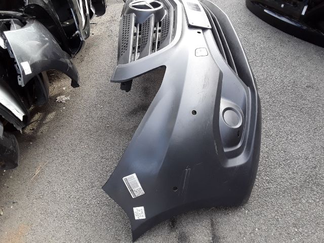 bontott MERCEDES-BENZ VITO Első Lökhárító (Üresen)