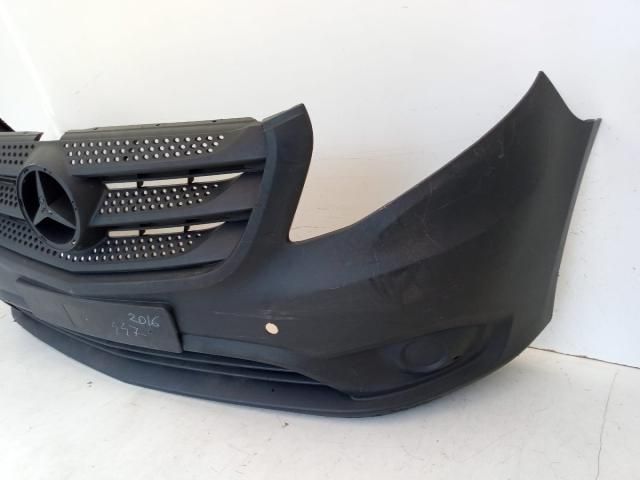 bontott MERCEDES-BENZ VITO Első Lökhárító (Üresen)