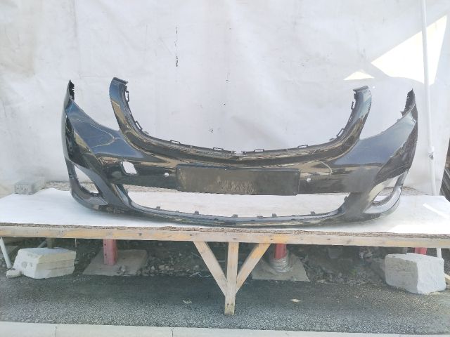 bontott MERCEDES-BENZ VITO Első Lökhárító (Üresen)