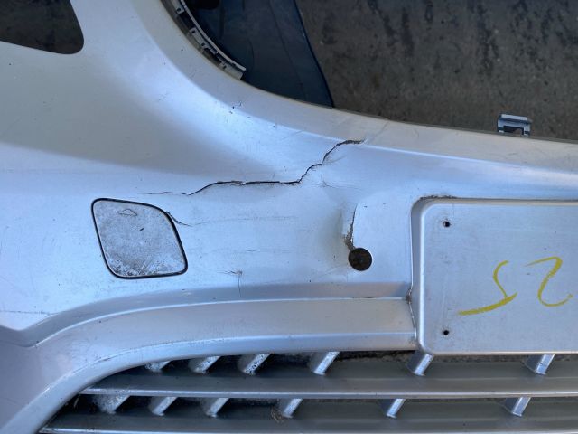 bontott MERCEDES-BENZ VITO Első Lökhárító (Üresen)