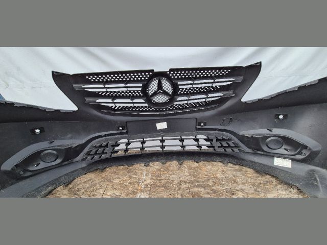 bontott MERCEDES-BENZ VITO Első Lökhárító (Üresen)
