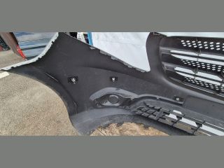 bontott MERCEDES-BENZ VITO Első Lökhárító (Üresen)