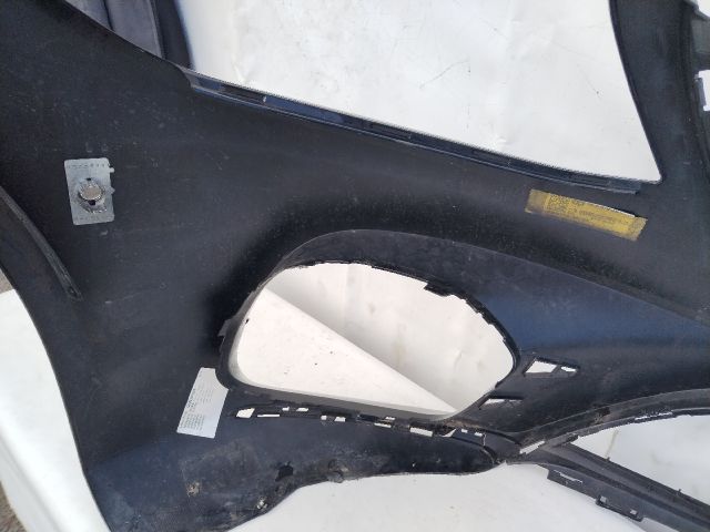 bontott MERCEDES-BENZ VITO Első Lökhárító (Üresen)