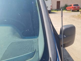 bontott MERCEDES-BENZ VITO Első Szélvédő Bal Díszléc