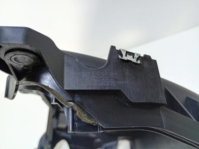 bontott MERCEDES-BENZ VITO Felső Hűtőburkolat