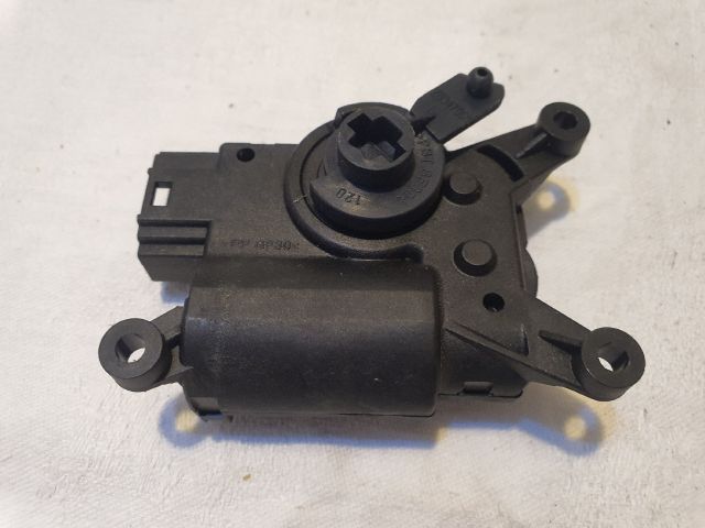 bontott MERCEDES-BENZ VITO Fűtés Állító Motor