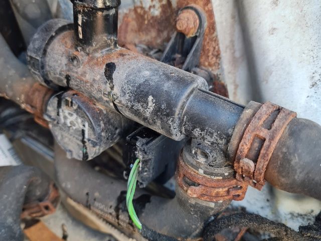 bontott MERCEDES-BENZ VITO Fűtéscsap