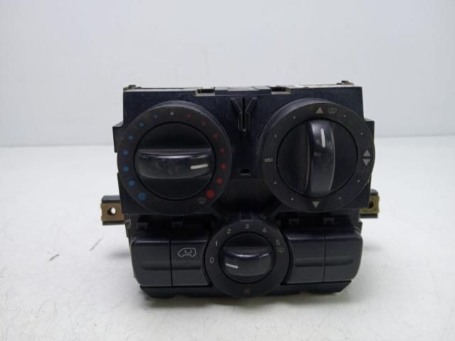 bontott MERCEDES-BENZ VITO Fűtéskapcsoló (manuális klímás)