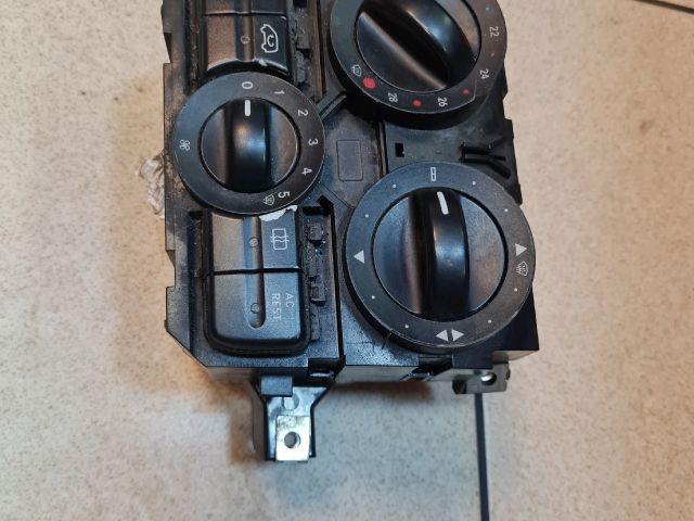 bontott MERCEDES-BENZ VITO Fűtéskapcsoló (manuális klímás)