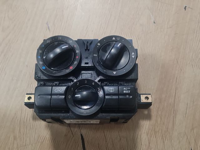 bontott MERCEDES-BENZ VITO Fűtéskapcsoló (manuális klímás)