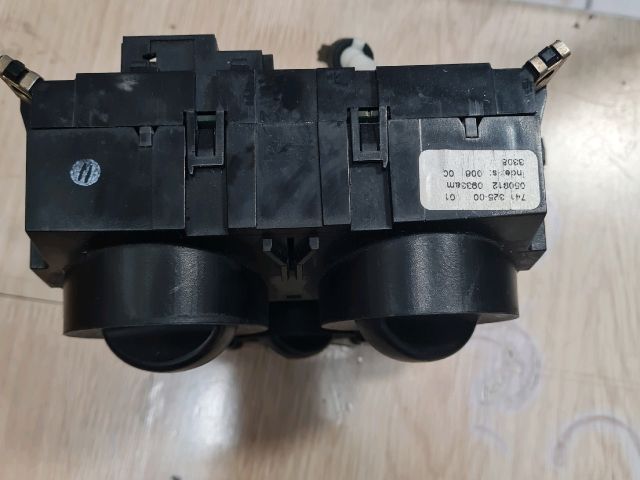 bontott MERCEDES-BENZ VITO Fűtéskapcsoló (Nem klímás)