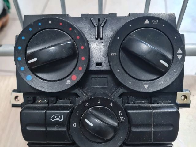 bontott MERCEDES-BENZ VITO Fűtéskapcsoló (Nem klímás)